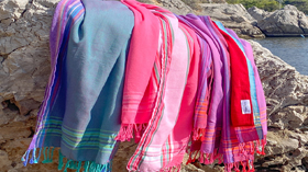 Serviette de plage double face >
