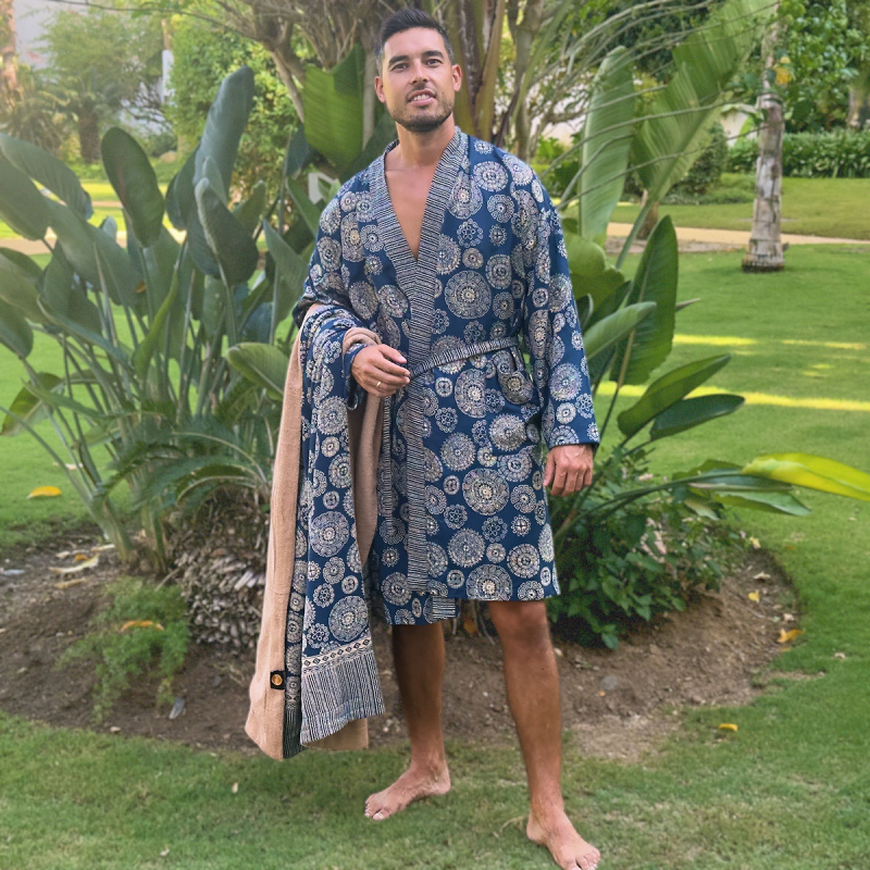 Bundel Kimono + Strandlaken
Batik
Aztec Blue